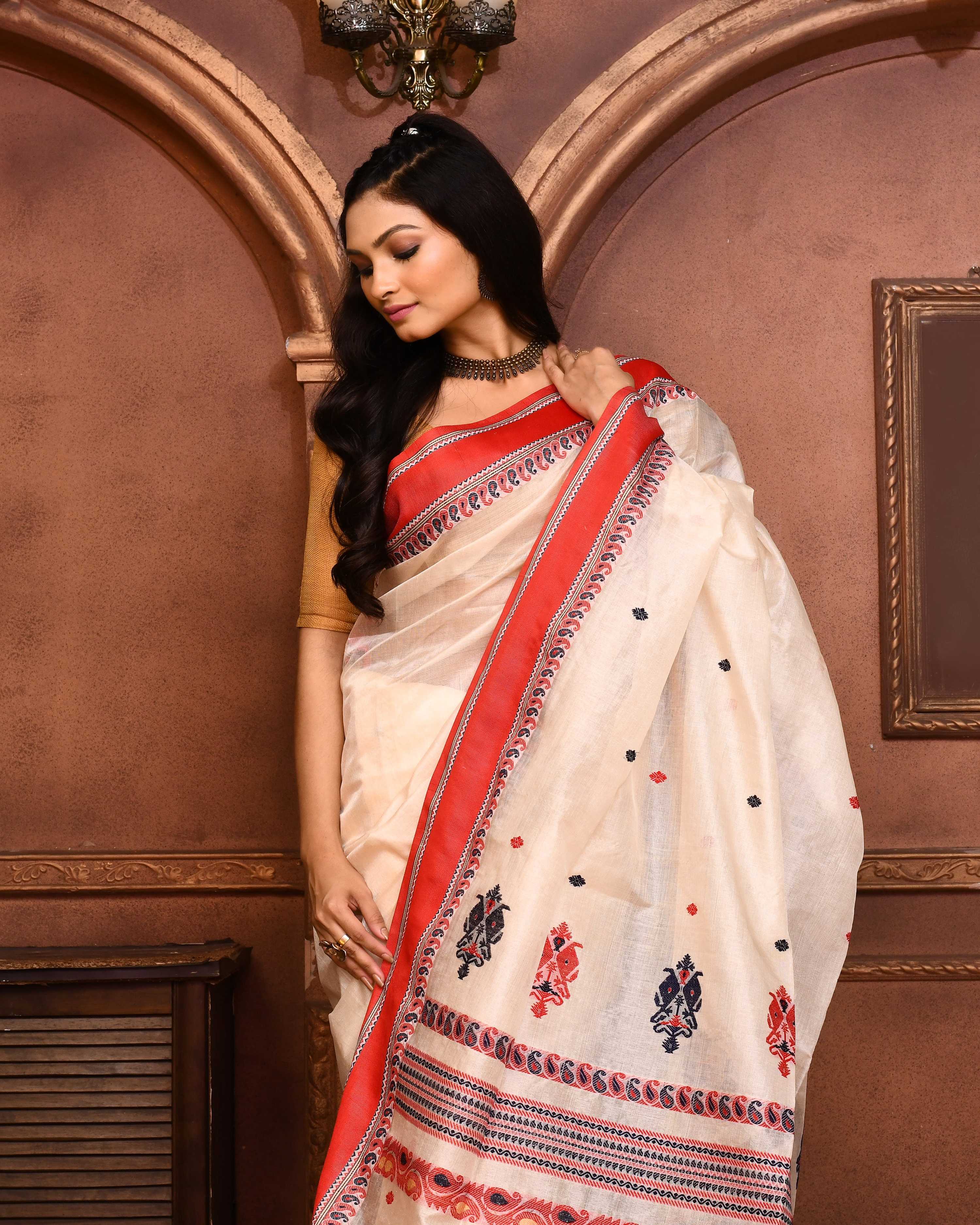 Piyari Fashion Off White Tussar Silk Jamdani Saree With Blouse Piece | Grocsy