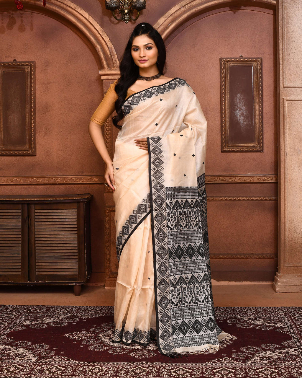 Piyari Fashion Off White Tussar Silk Jamdani Saree With Blouse Piece | Grocsy