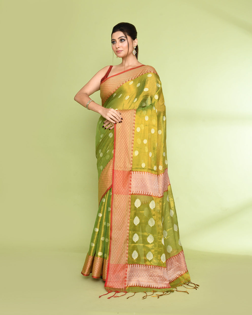 Piyari Fashion Women's Parrot Green Zari Cotton Tissue Jamdani Saree | Grocsy