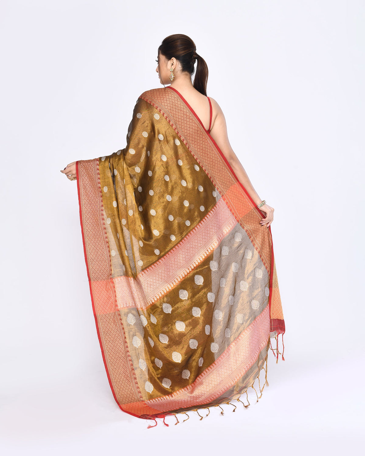 Piyari Fashion Women's Golden Zari Cotton Tissue Jamdani Saree | Grocsy