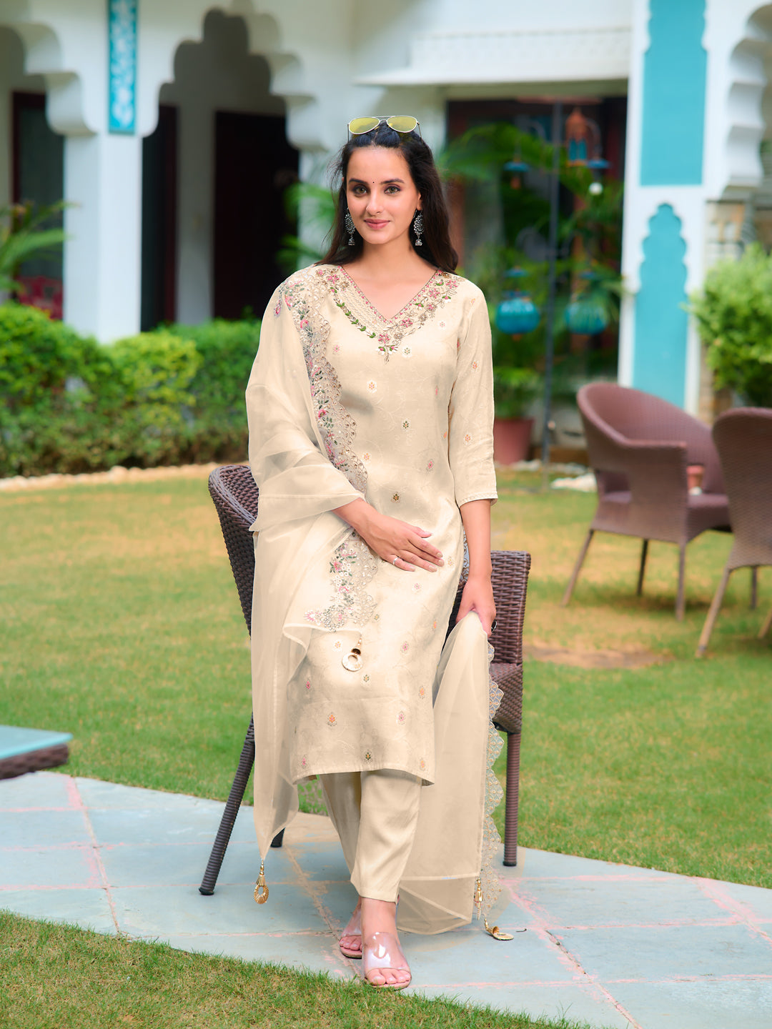 Hand Embroidered Banarasi Jacqauard Kurta With Pant & Embroidered Organza Dupatta, Cream - Hiral Fashion | Grocsy