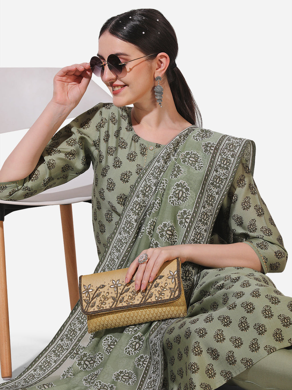 Floral Printed Kurta With Pant And Dupatta Set, Multicolor - Hiral Fashion | Grocsy