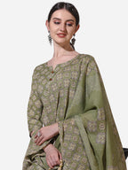 Floral Printed Kurta With Pant And Dupatta Set, Multicolor - Hiral Fashion | Grocsy
