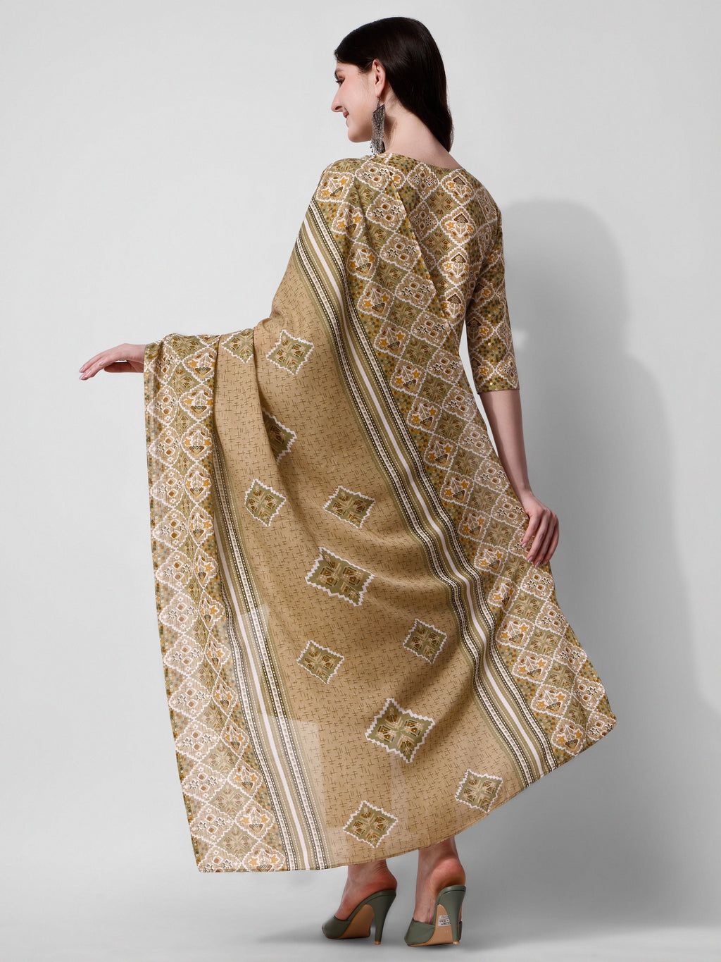 Printed Green Kurta Pant & Dupatta Set, Multicolor - Hiral Fashion | Grocsy