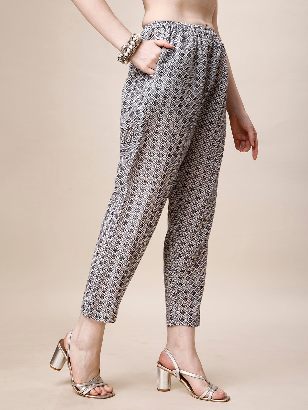 Thread Embroidered Bandhani Printed Kurta With Pant And Dupatta Set, Multicolor - Hiral Fashion | Grocsy