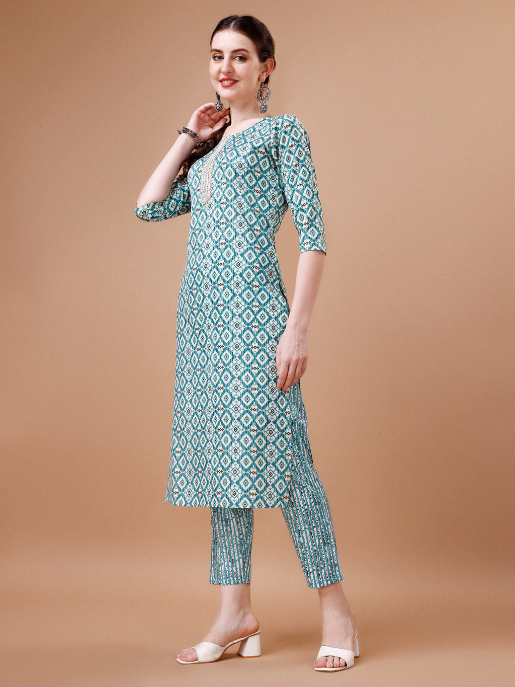 Printed & Lace Yoke Embroidered Kurta With Pant & Dupatta, Multicolor - Hiral Fashion | Grocsy