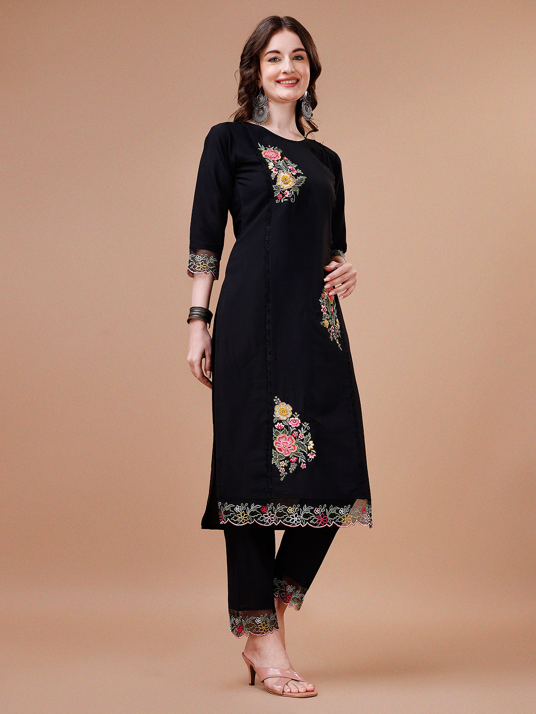 Hand Embroidered Kurta With Pant & Embroidered Organza Dupatta Premium, Multicolor - Hiral Fashion | Grocsy