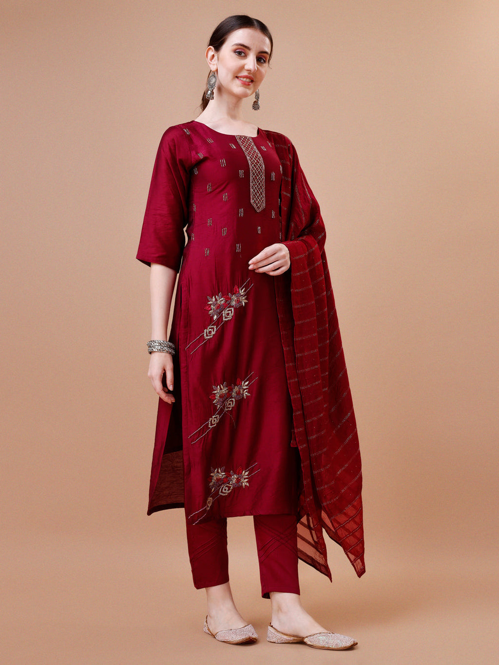 Placement Hand Embroidered Kurta With Pant & Dupatta Set, Multicolor - Hiral Fashion | Grocsy