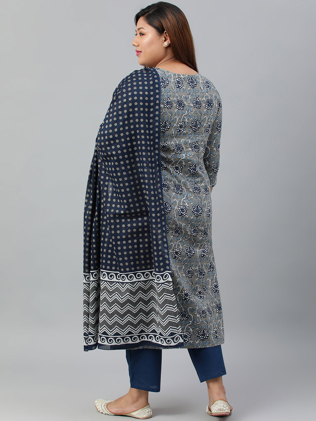 Janasya XL LOVE by Janasya Women's Plus Size Grey Cotton Kurta With Pant and Dupatta | Grocsy