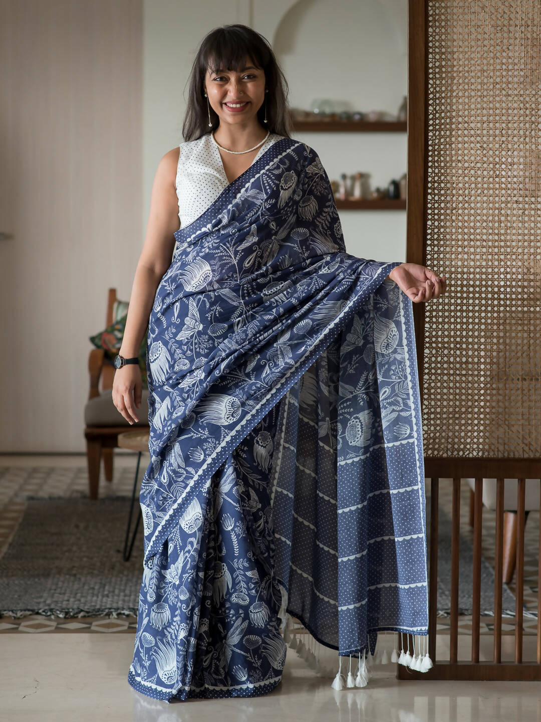 Suta Blue Floral Pure Cotton Saree | Grocsy