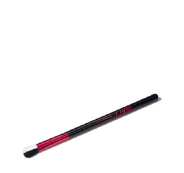 Mac 217S Blending Brush / The Disney Cruella Collection | Grocsy