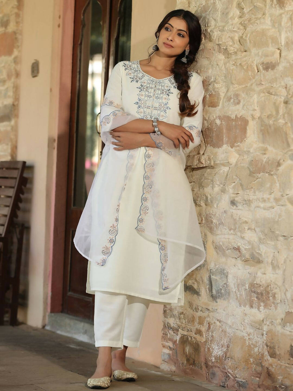 Juniper Women's White Chinnon Solid Embroidered Kurta Set | Grocsy