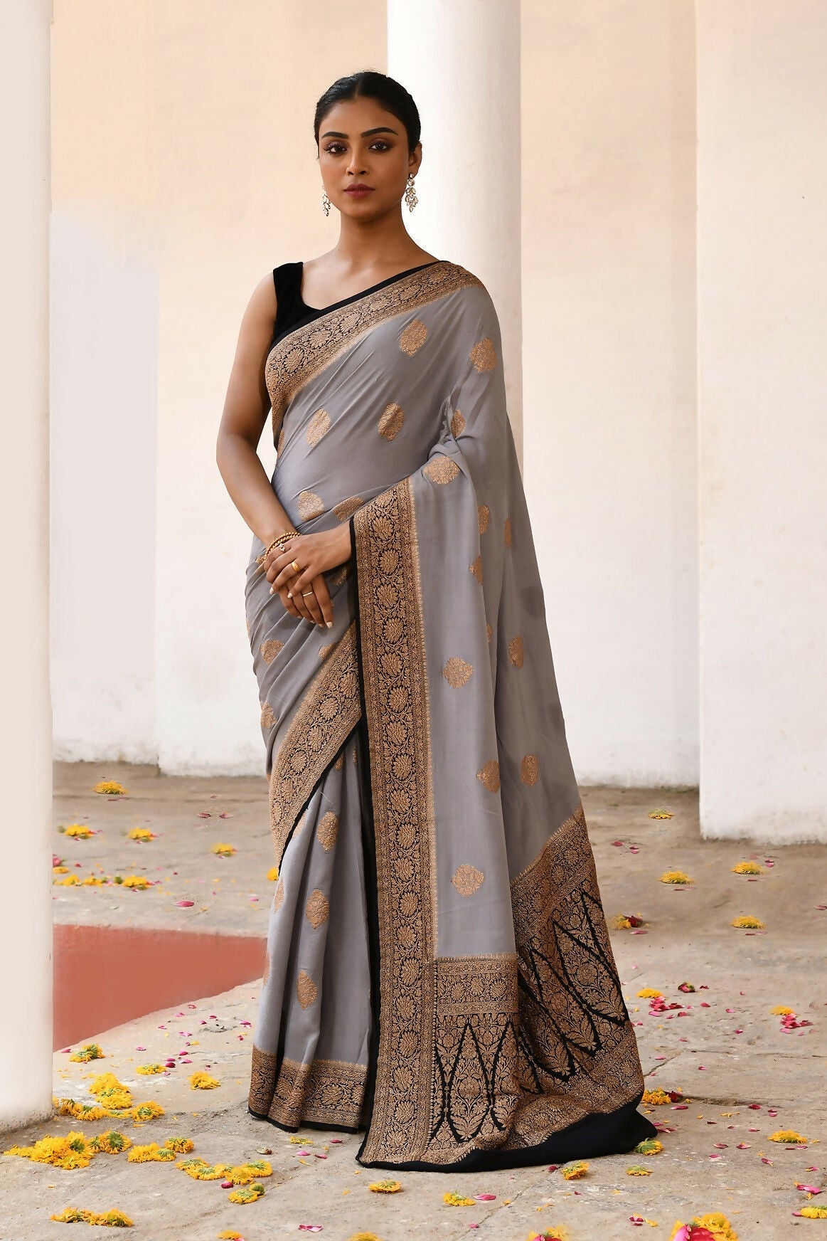 Joban Fashion Grey Crepe Chiffon Pure Handloom Banarasi Silk Saree | Grocsy