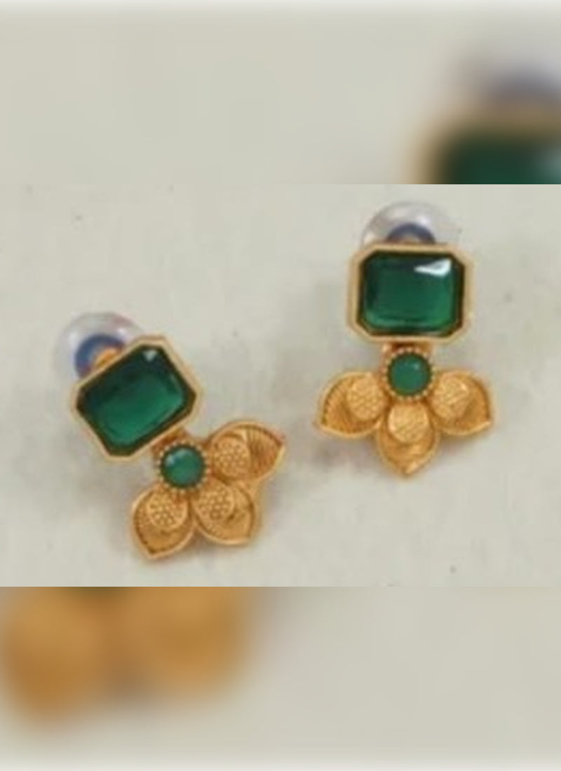Jewel City Antique Gold Emerald Green Floral Choker Set - Adjustable Designer Necklace with Pearl Tassels | Grocsy