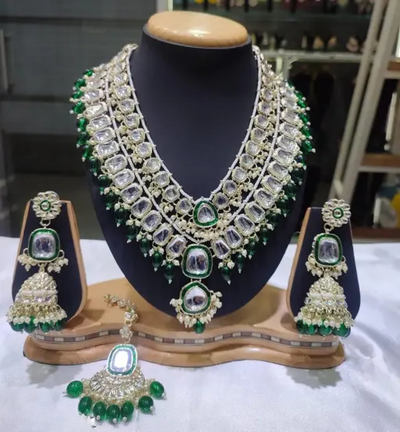 Jewel City Royal Polki Kundan Necklace Set with Green Emerald Accents - Vintage-Inspired Bridal Collection | Grocsy