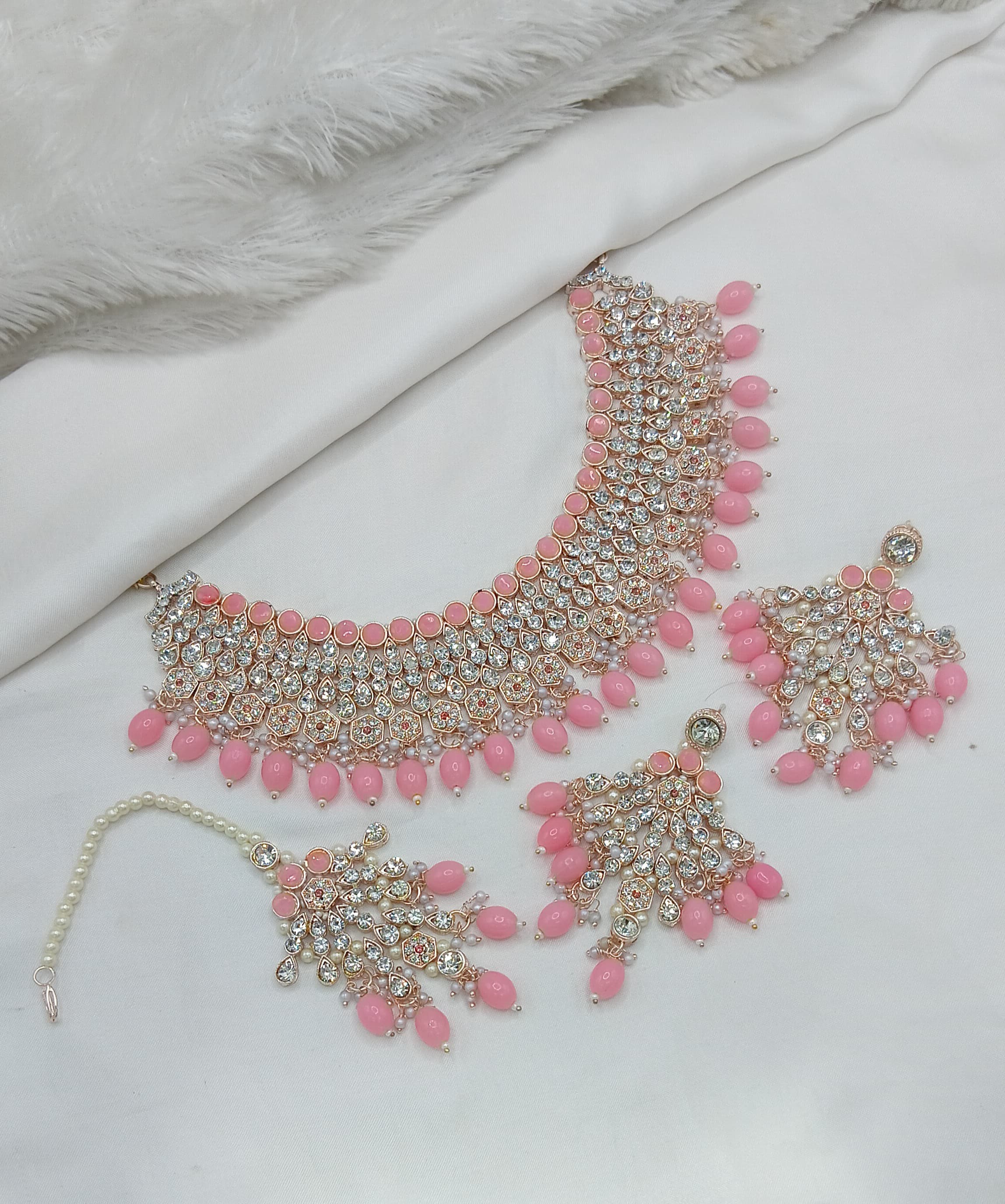 Jewel City Elegant Gold-Plated Kundan Pearl Bridal Jewelry Set Traditional Handcrafted Necklace, Earrings and Maang Tikka | Grocsy