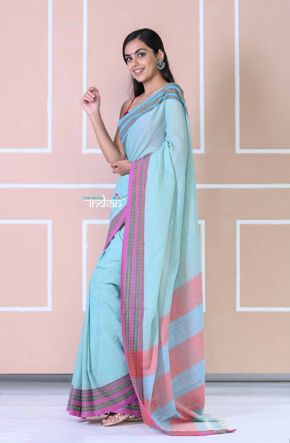 Very Much Indian Traditional Patteda Anchu Ilkal Handloom Saree - Sky Blue | Grocsy