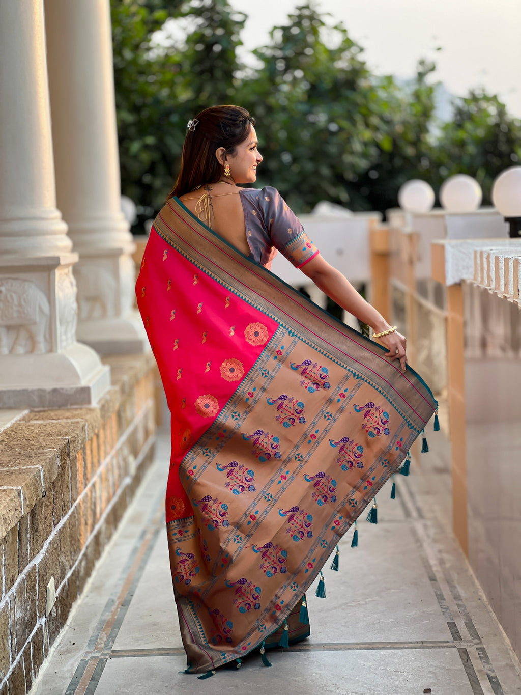 Vedant Vastram Soft Litchi Silk Paithani Jacquard Saree - Pink | Grocsy
