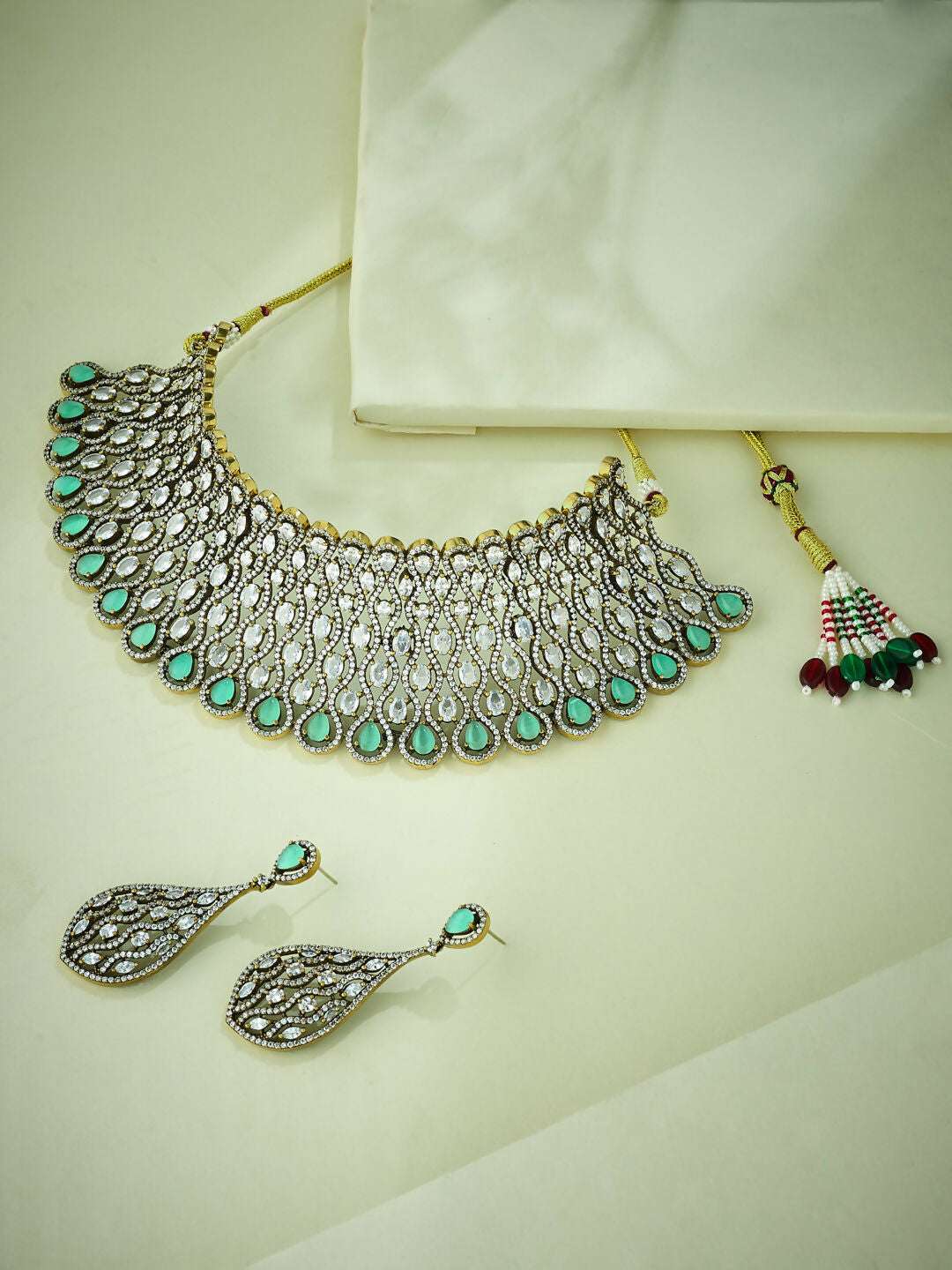 Nuyug 22k Gold-Plated Zircon Choker Set | Grocsy