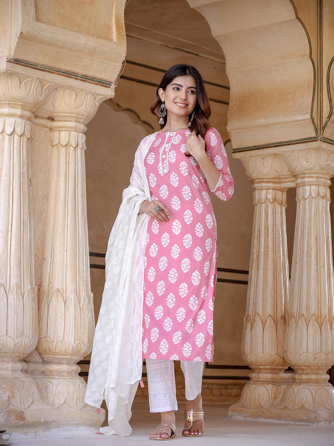 Yufta Pink Ethnic Motifs Printed Dupatta Set | Grocsy