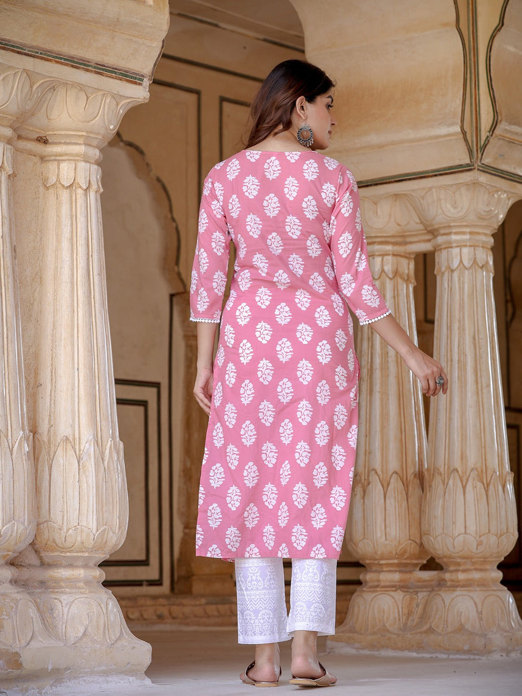 Yufta Pink Ethnic Motifs Printed Dupatta Set | Grocsy