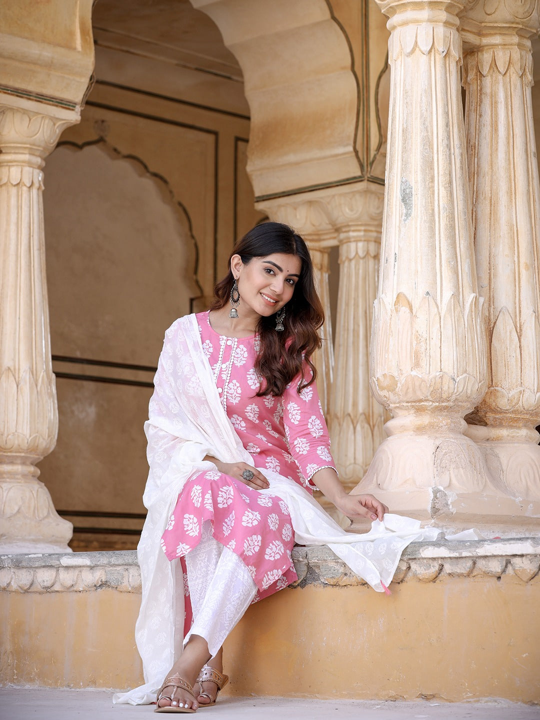 Yufta Pink Ethnic Motifs Printed Dupatta Set | Grocsy