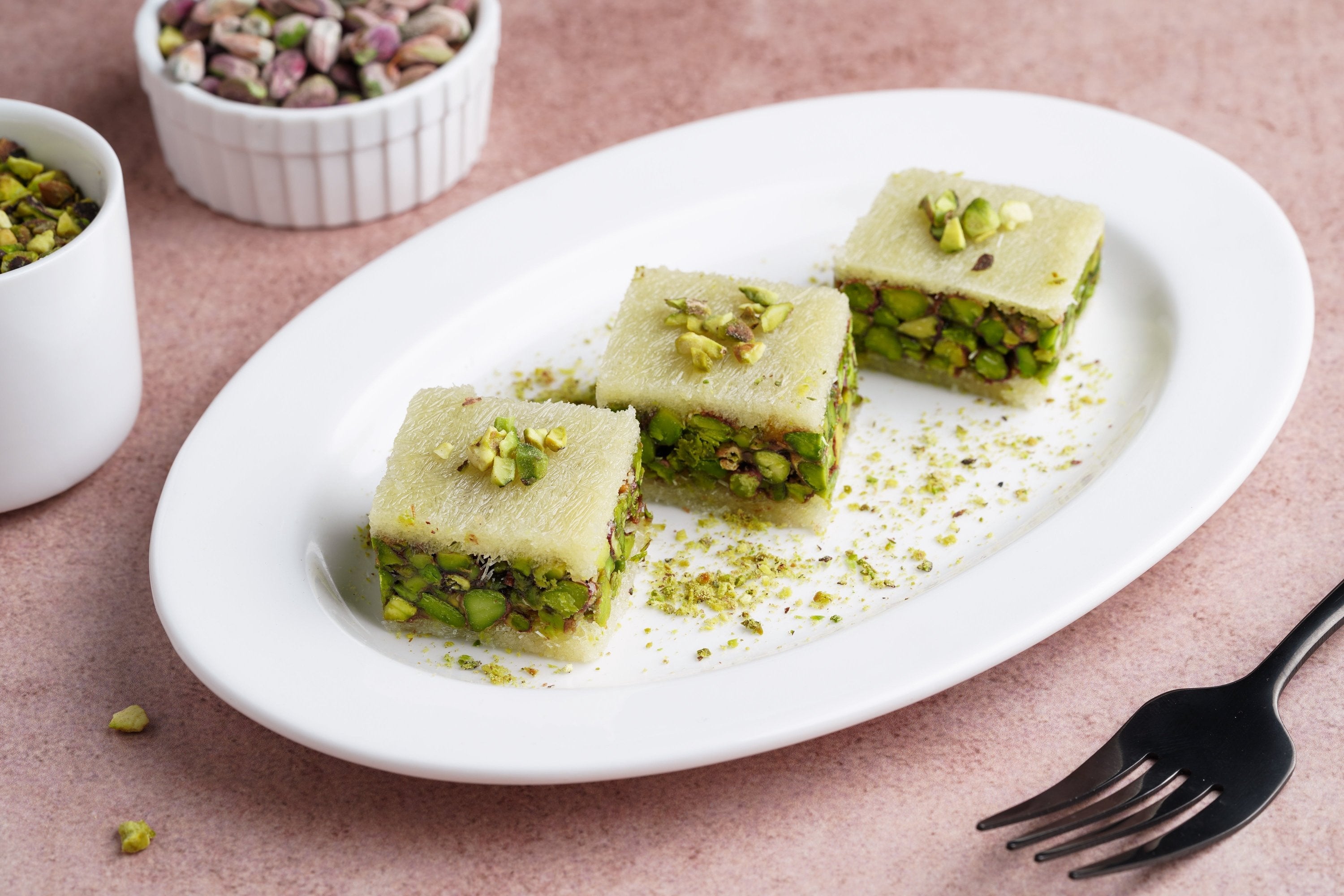 Gourmet Baklava Belloria Classic Gift Box | Grocsy