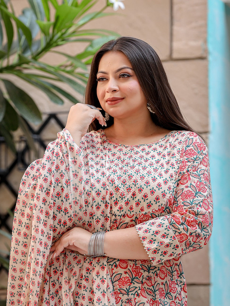 Yufta Plus Size Floral Printed Regular Pure Cotton Kurta with Trousers & Dupatta | Grocsy