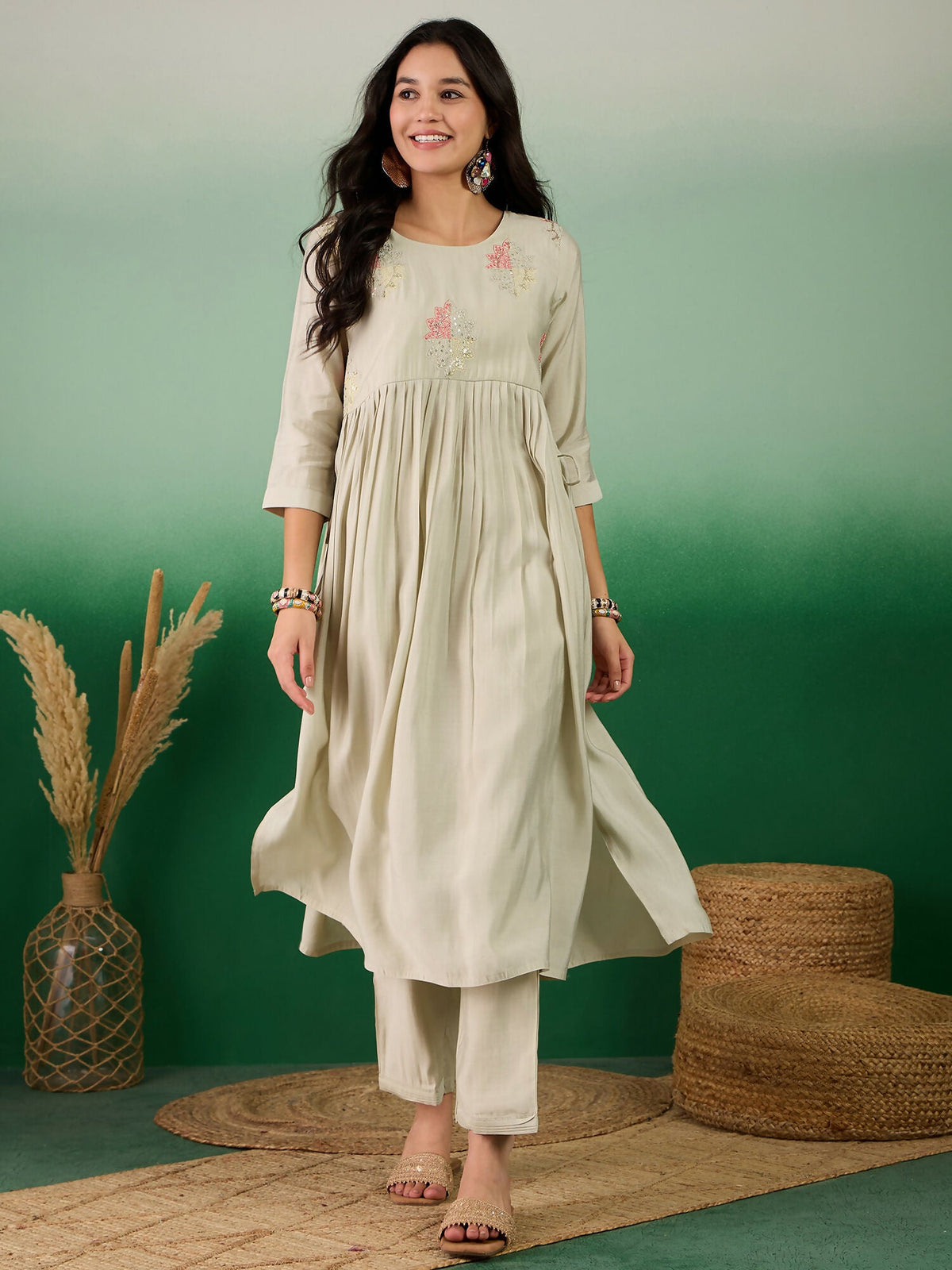 Green Embroidered Muslin Kurta and Trouser - Berlin | Grocsy