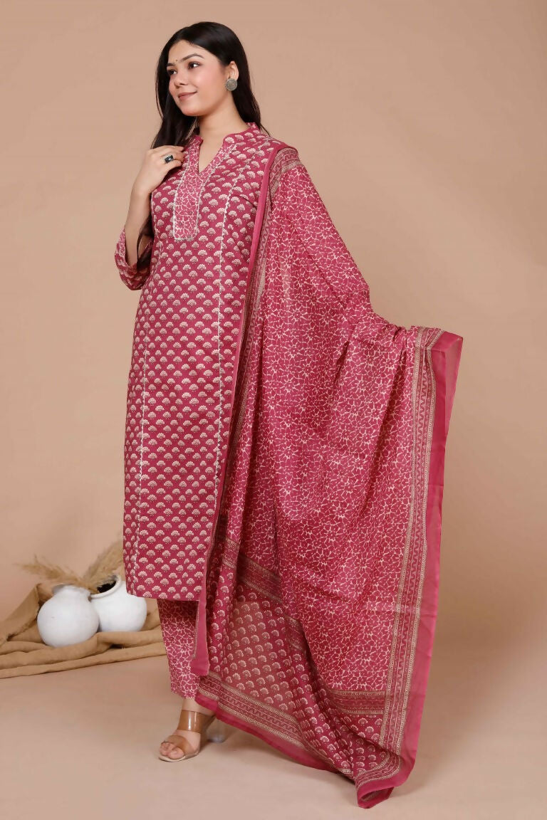Miravan Women's Pink Straight Floral Printed Kurta & Palazzo With Dupatta Set | Grocsy