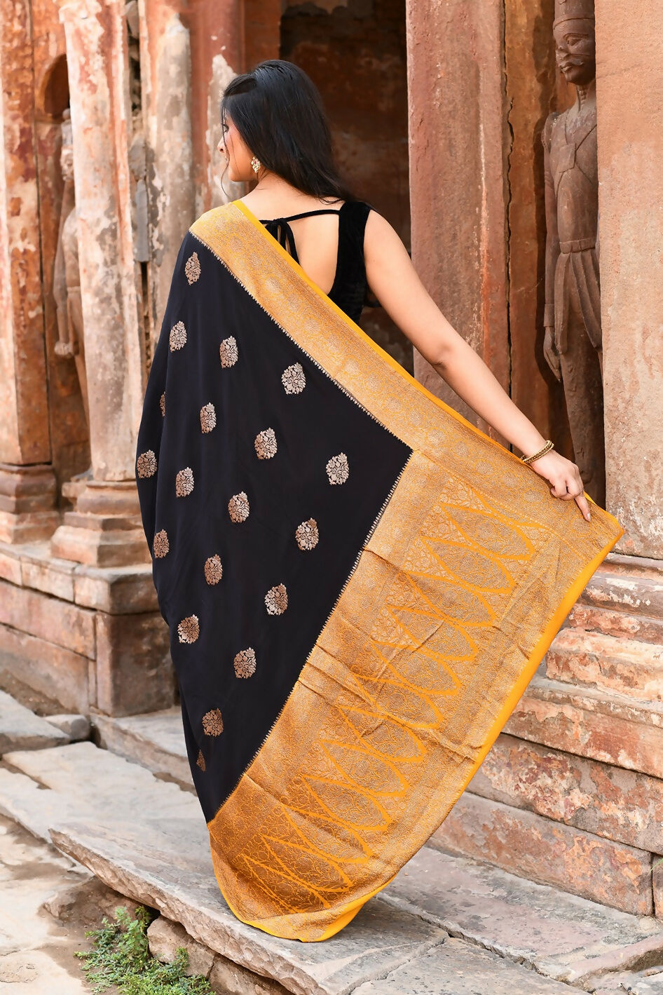 Joban Fashion Black Crepe Chiffon Pure Handloom Banarasi Silk Saree | Grocsy