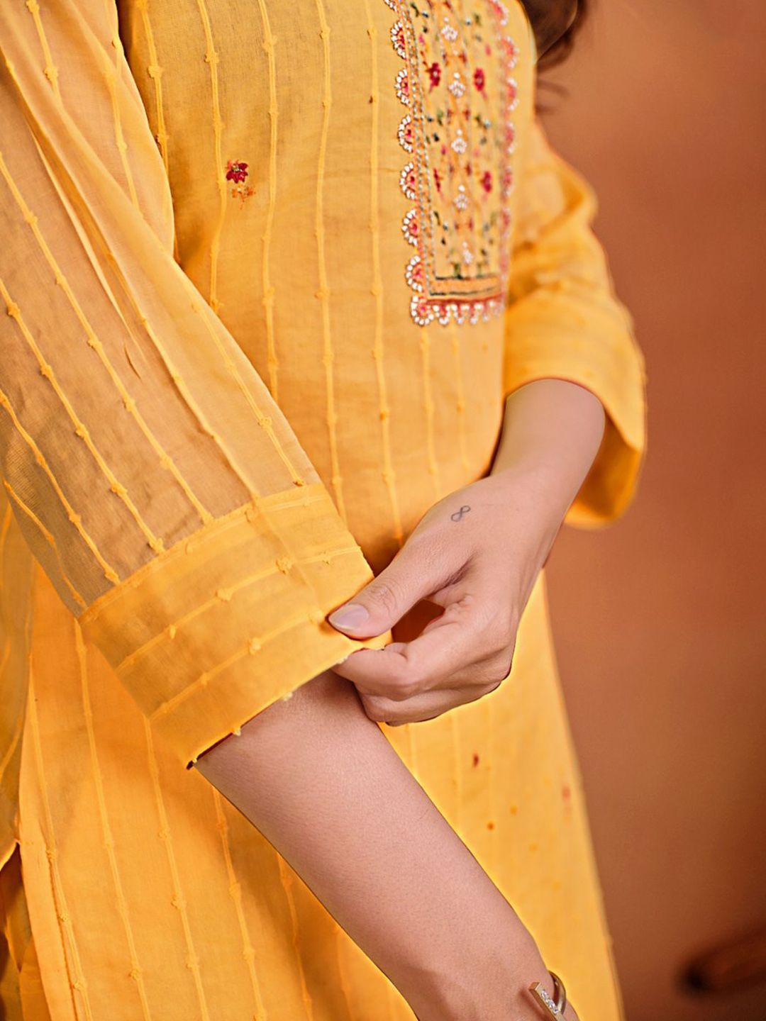 Sangria Ethnic Motifs Embroidered Thread Work Chanderi Silk Kurta with Trousers & Dupatta | Grocsy
