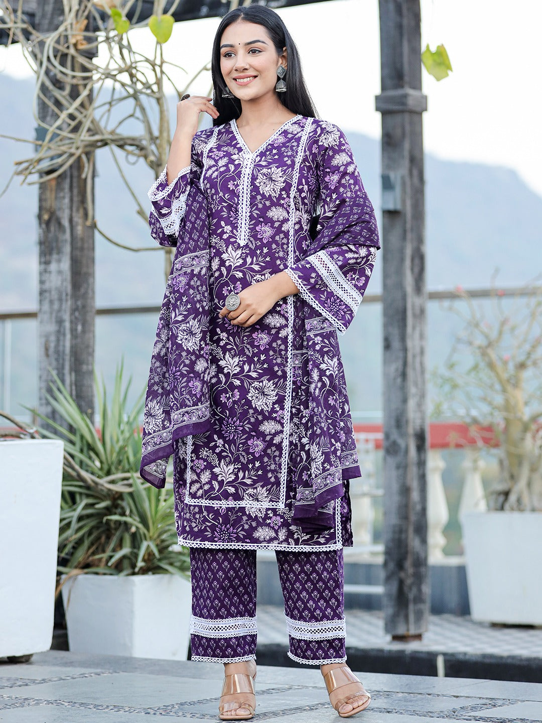 Yufta Purple pure Cotton kurta dupatta set with Thread_Work detailing | Grocsy