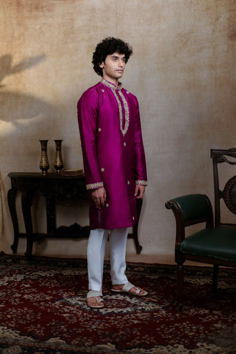 Falling Raw Silk Magenta Perple Rajyog Kurta Set By Hilo Design | Grocsy