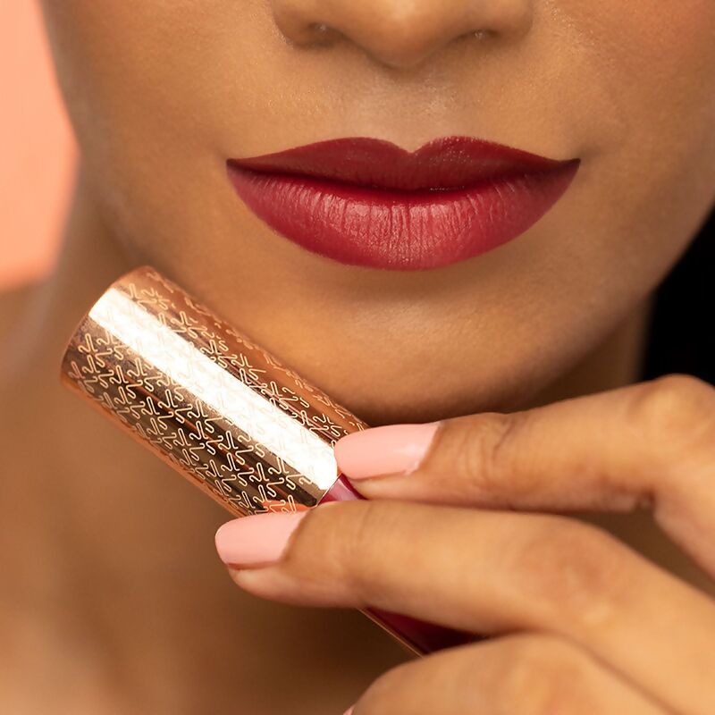 Kay Beauty By Katrina Kaif Matte Drama Long Stay Lipstick - Head Turner | Grocsy