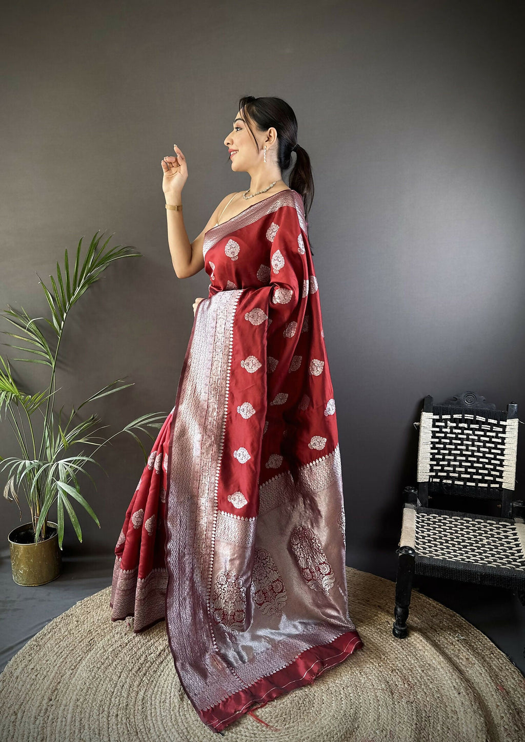 Joban Fashion Maroon Floral Motifs Soft Silk Banarasi Saree | Grocsy