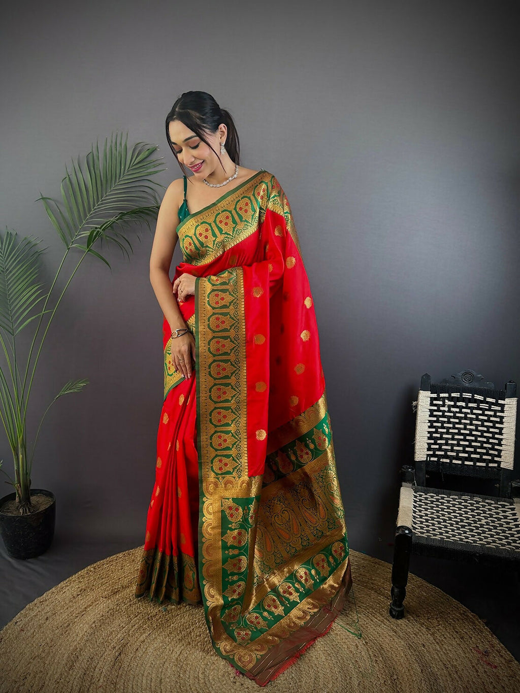 Joban Fashion Green Butti Banarasi Silk Sarees | Grocsy