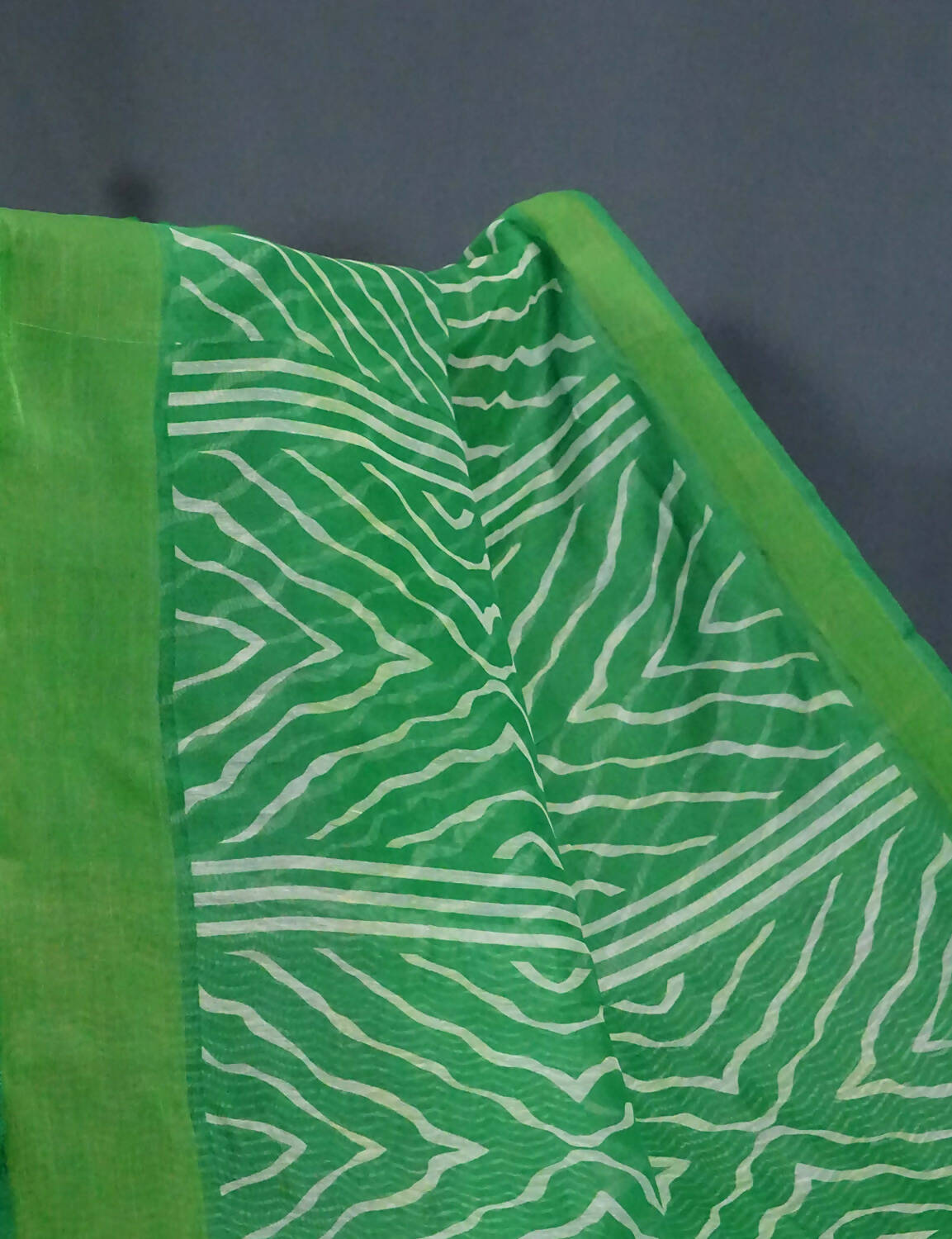 Shades Of Parrot Green With Lehariya Design Semi Chanderi Saree By Gayathri Reddy Designer Studio | Grocsy