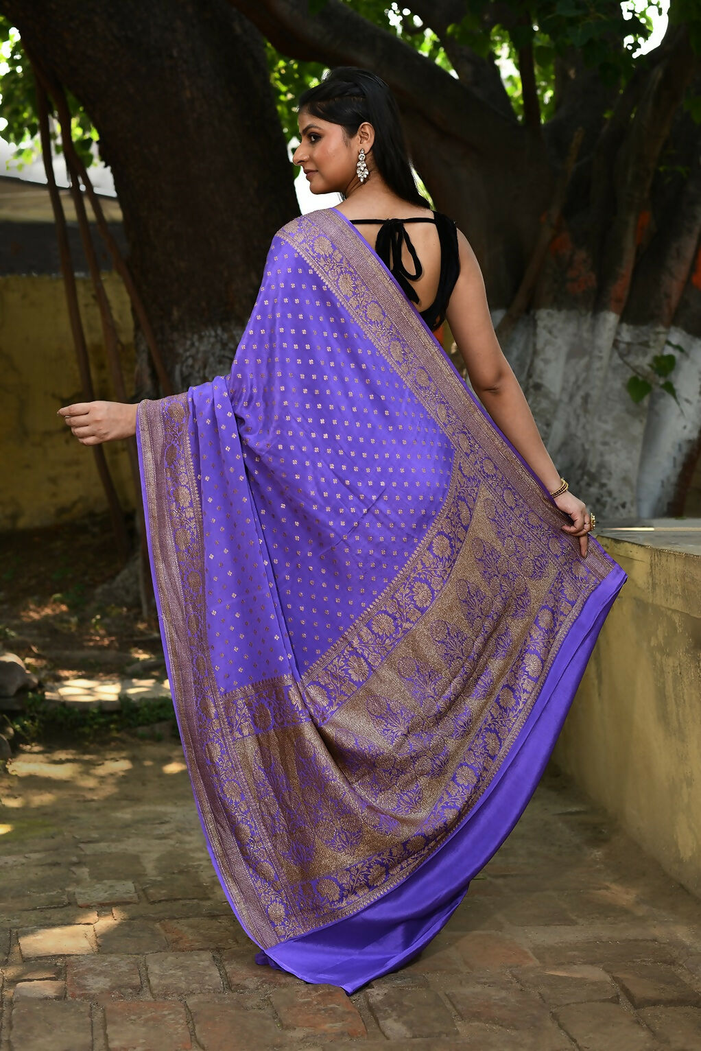 Joban Fashion Lavender Crepe Chiffon Pure Handloom Banarasi Silk Saree | Grocsy