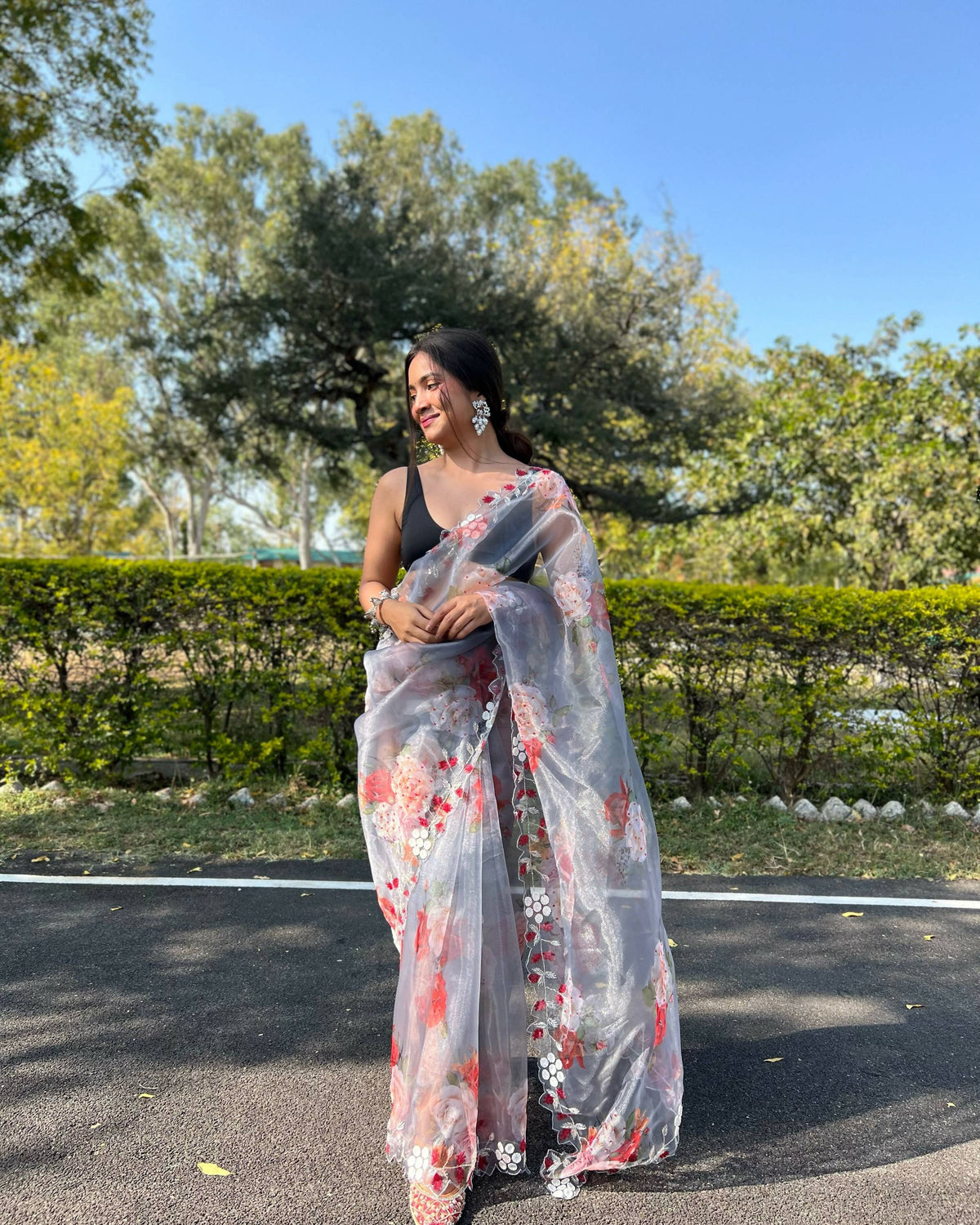 Vamsee Sia Grey Organza Saree | Grocsy
