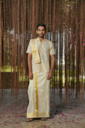 Sandstone Kanjivaram Machien Embroidered Pattu Set by Hilo Design | Grocsy