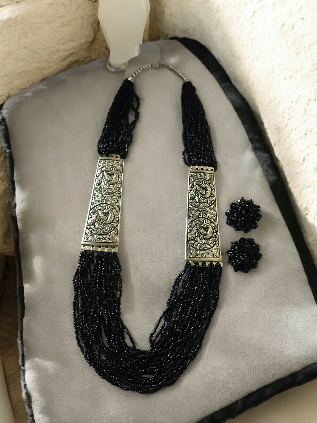 Inhanns Saree Shobha Statement Necklace & Earring Set - Black | Grocsy