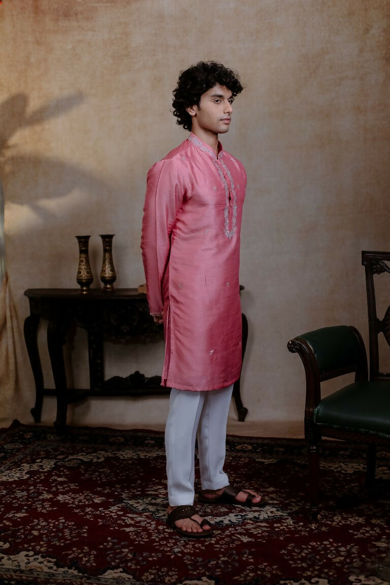 Falling Raw Silk Pink Prism Motif Kurta Set By Hilo Design | Grocsy
