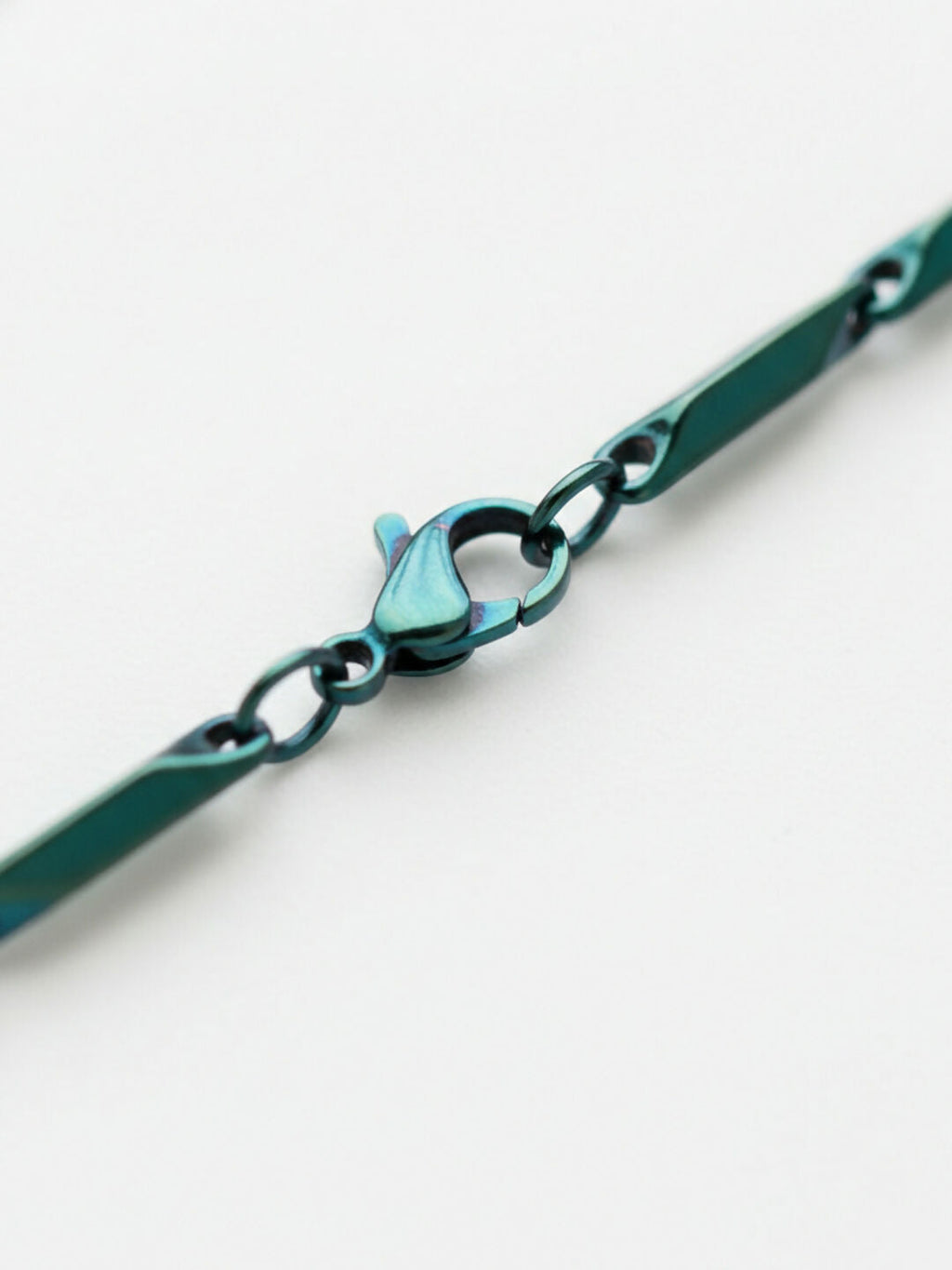 NVR Men's Handcrafted Green Rhodium Plated Chain | Grocsy