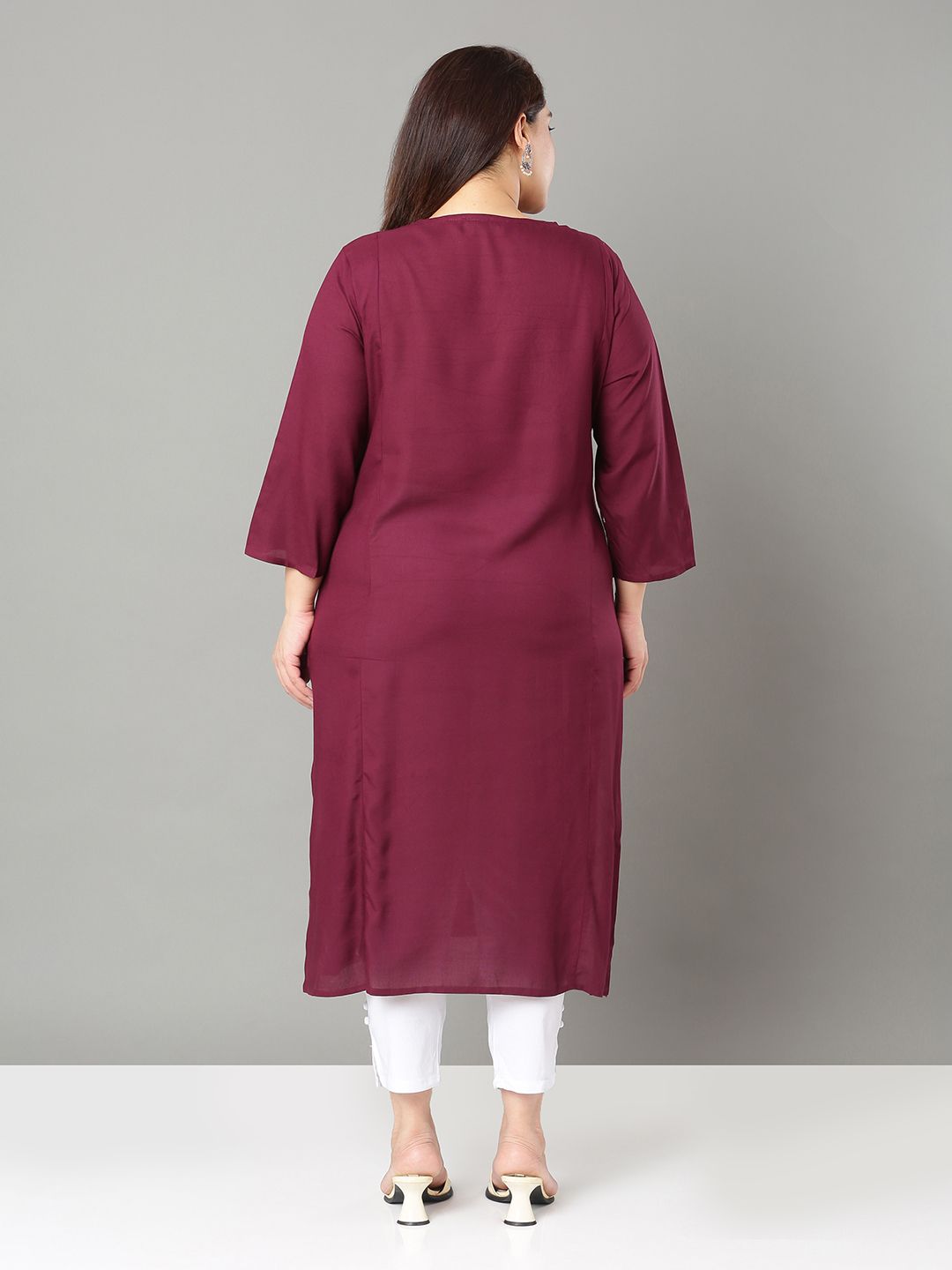 Sztori Plus Size Floral Yoke Design Thread Work Straight Kurta | Grocsy