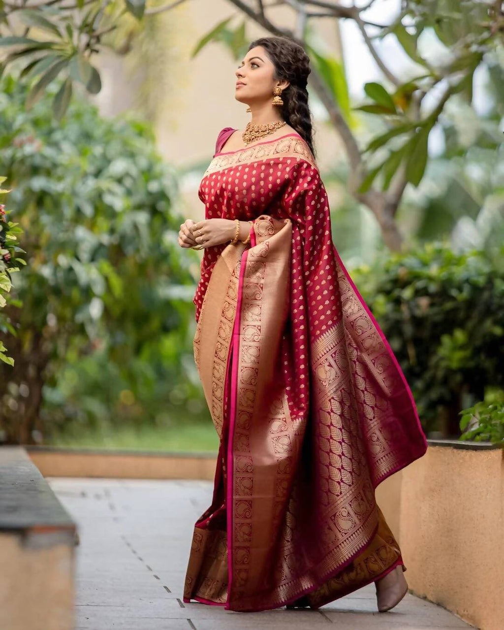 DEIANA'S Beautiful Designer Golden zari Soft Lichi Silk Saree - Maroon | Grocsy