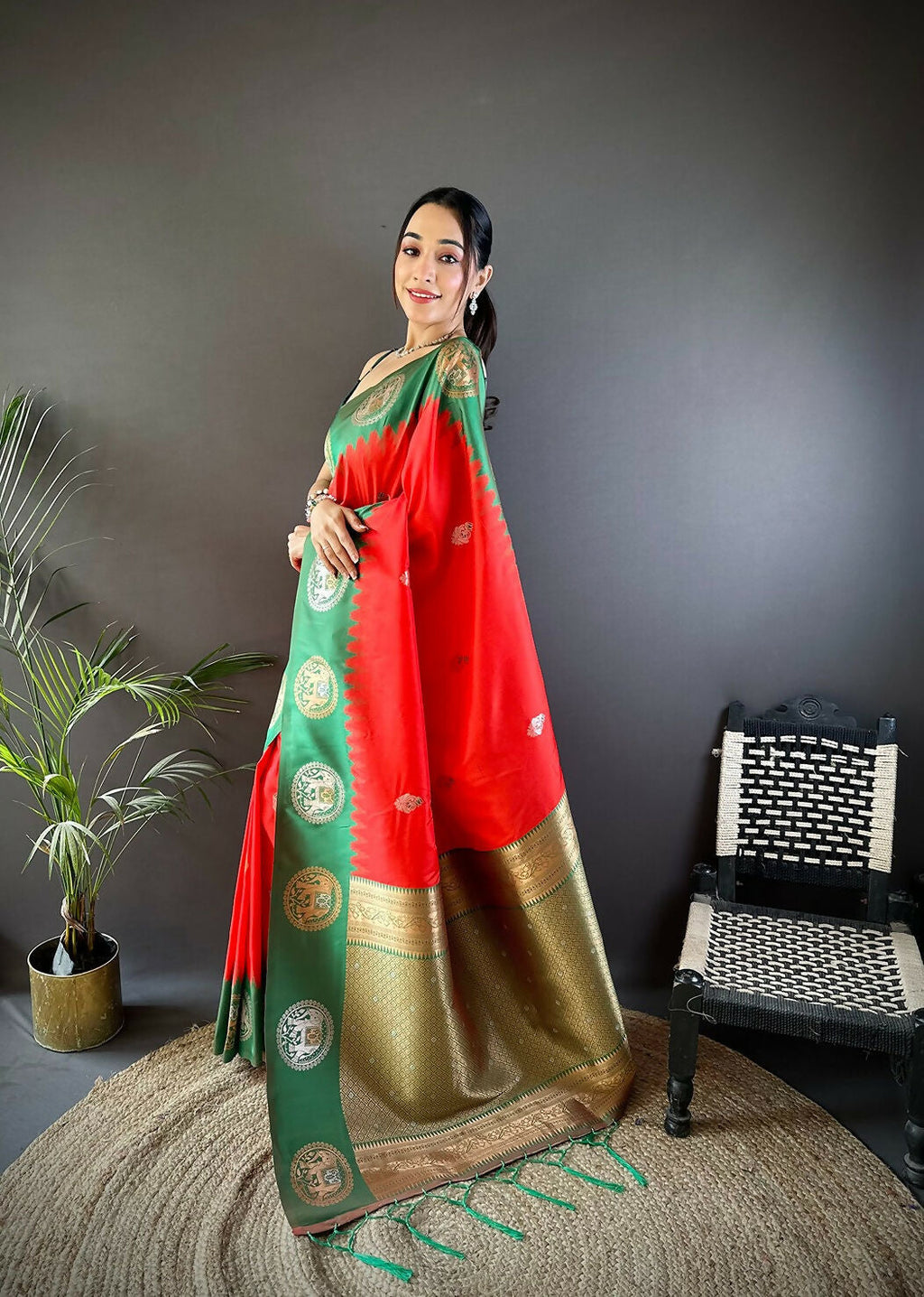 Joban Fashion Green Butti Banarasi Silk Sarees | Grocsy
