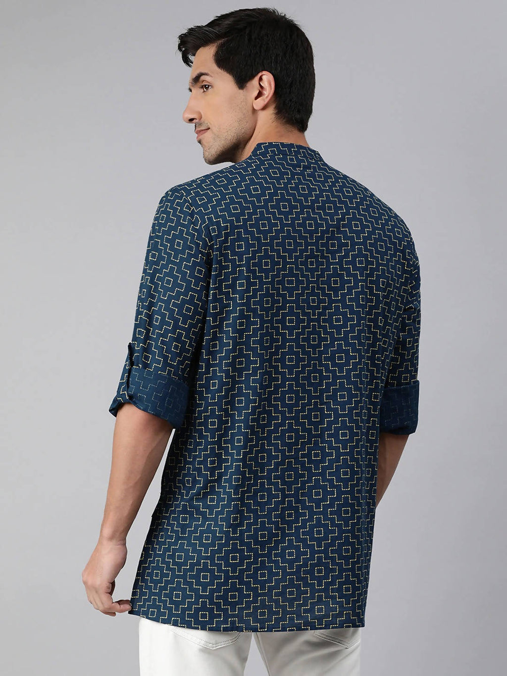 Janasya Men Navy Blue & Yellow Geometric Printed Kurta | Grocsy