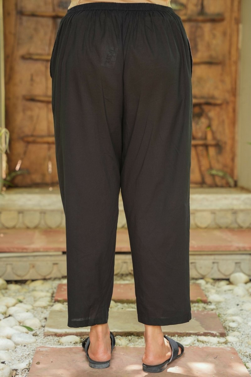 Aramya Straight Soft Cotton Solid Women's Kurta Set - Black | Grocsy
