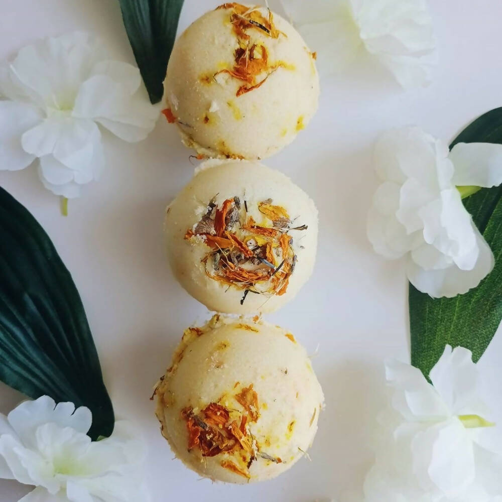 Aaranyam Fizzy Aromatic Bath Soap With Callendulla Petals | Grocsy